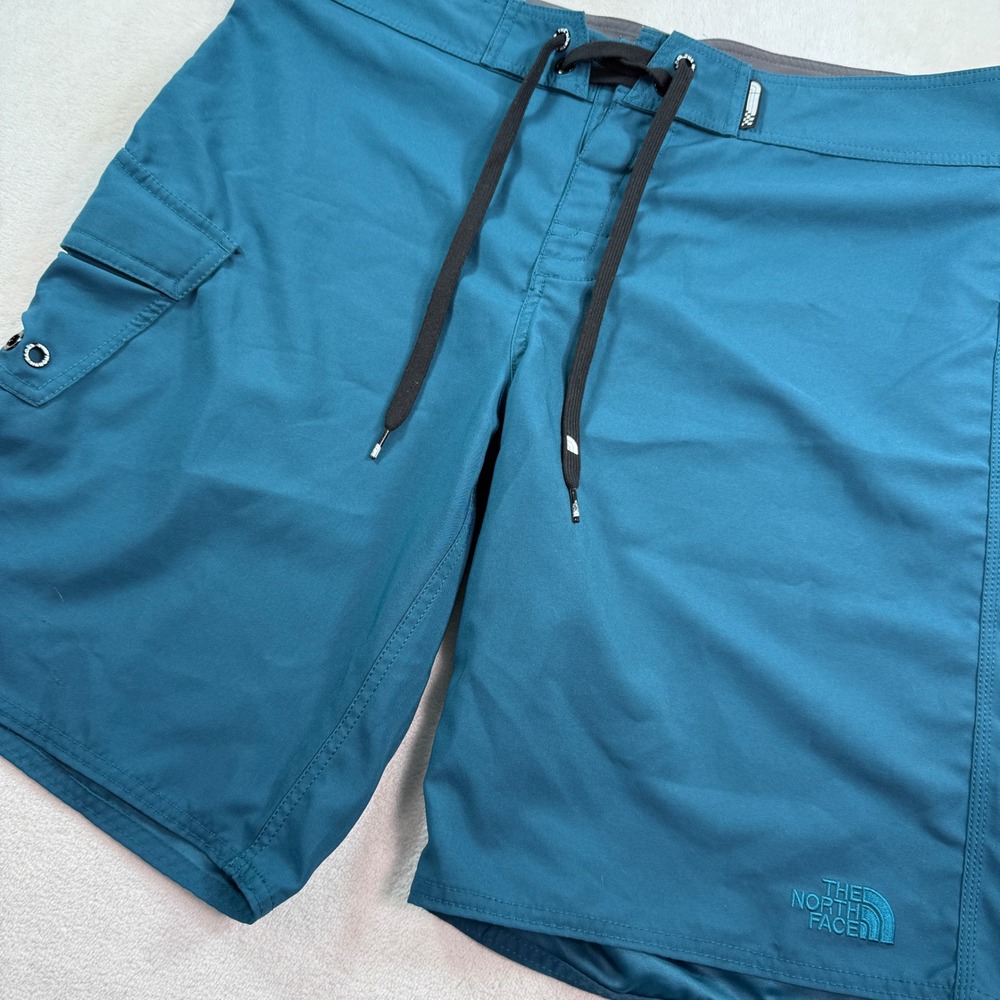 The North Face Mens Teal Blue Board Shorts Cargo Pocket Swim Trunks Size 38